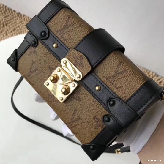 CHANELutch Louis Trunk Petite Malle Vuitton 0515